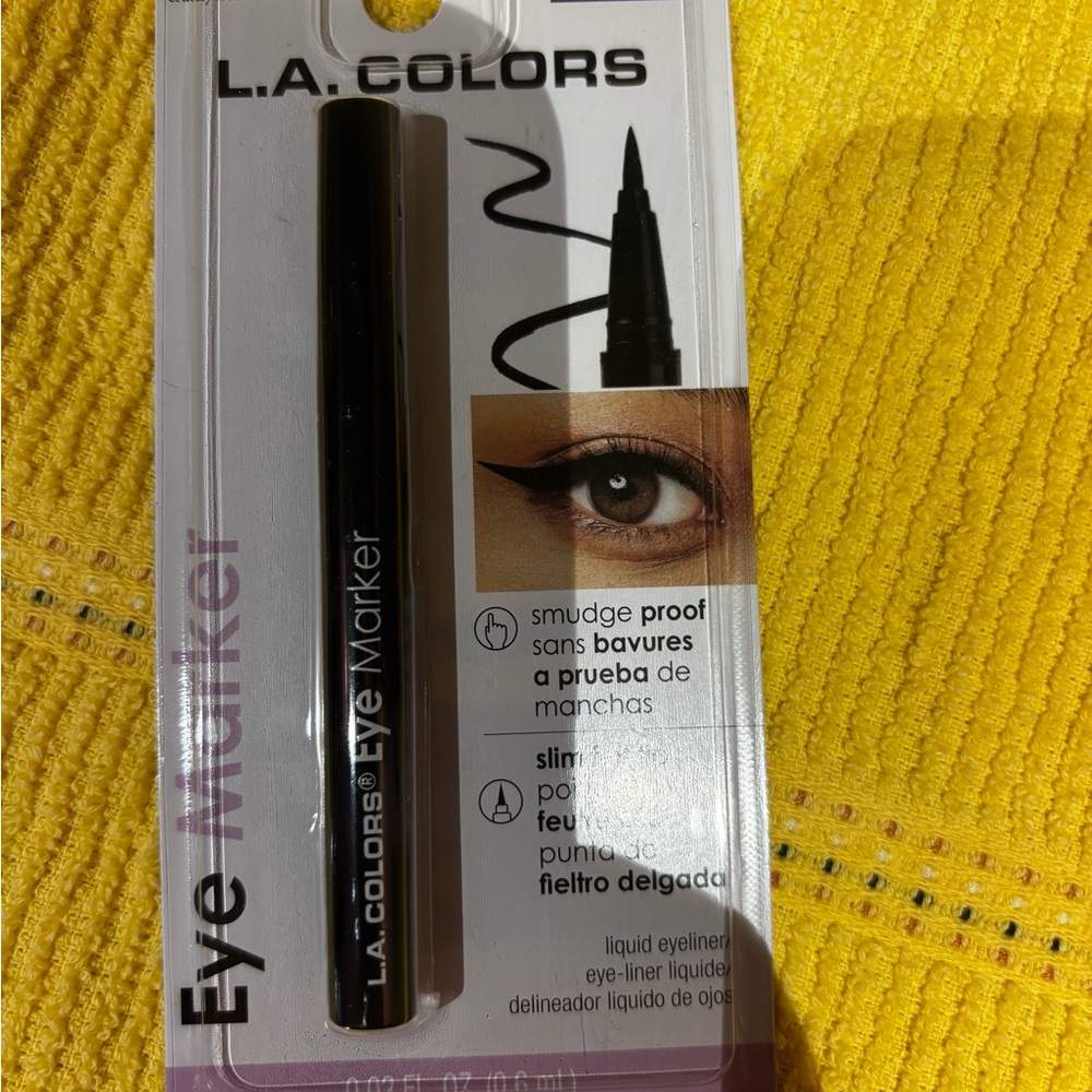 L.A. Colors Smudge-Proof Black Eye Marker